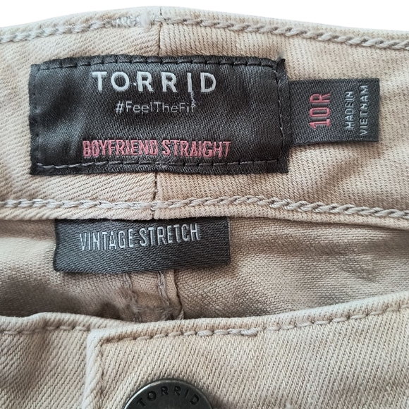 Torrid Cream/Tan Boyfriend Straight Jeans Size 10 - Picture 5 of 8
